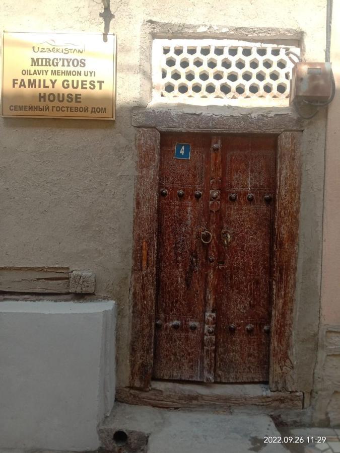 In Center Of Bukhara Family Guest House Mirg'Iyos Luaran gambar