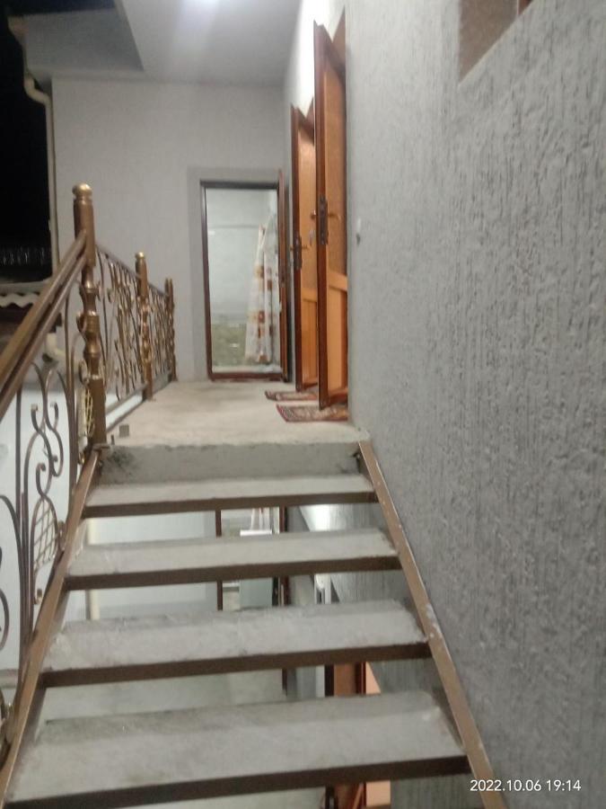 In Center Of Bukhara Family Guest House Mirg'Iyos Luaran gambar